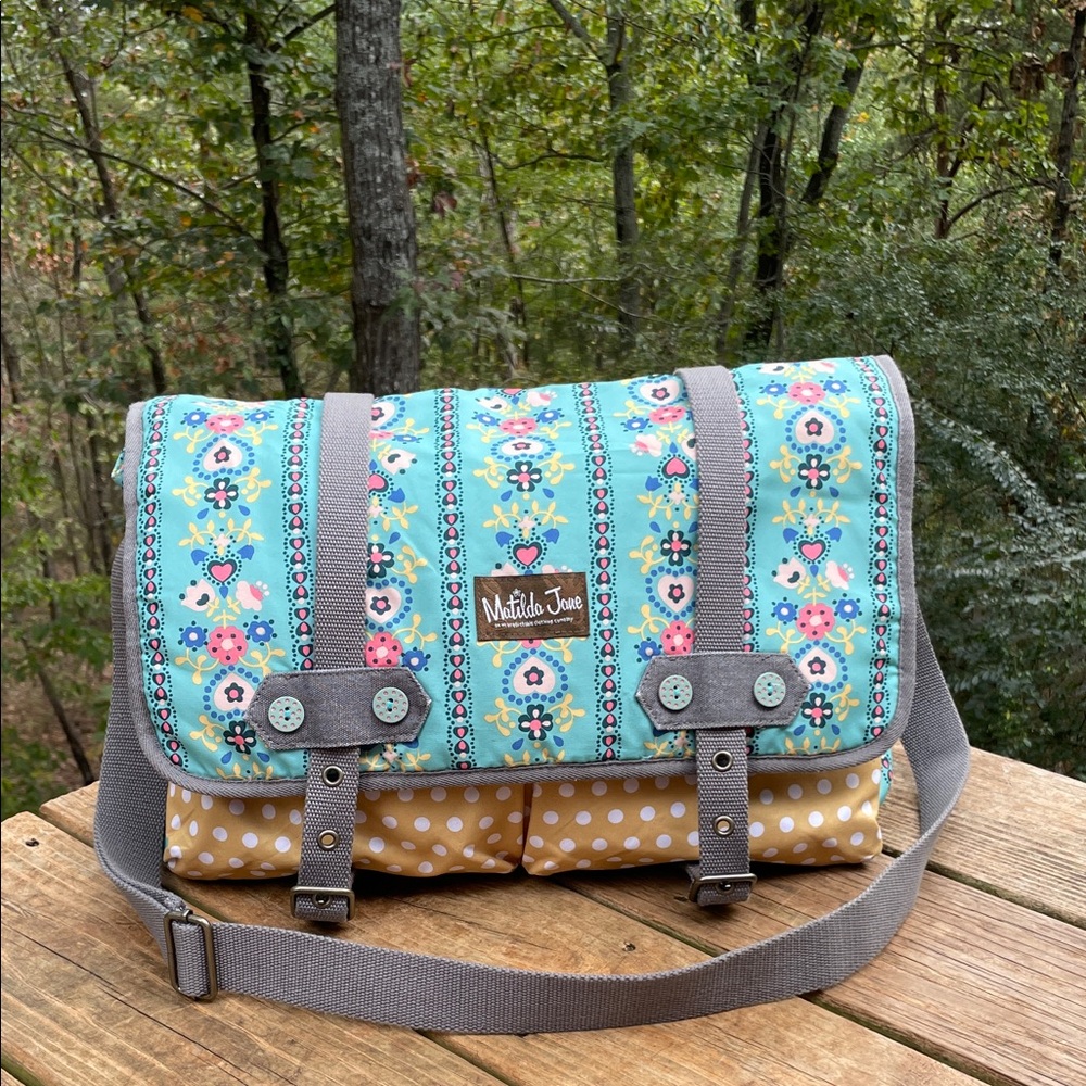 MATILDA JANE EXCLUSIVE FOLKLORE MESSENGER BAG/TOTE/DUFFLE